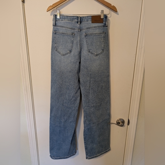 Jeans - Picture 2 of 5